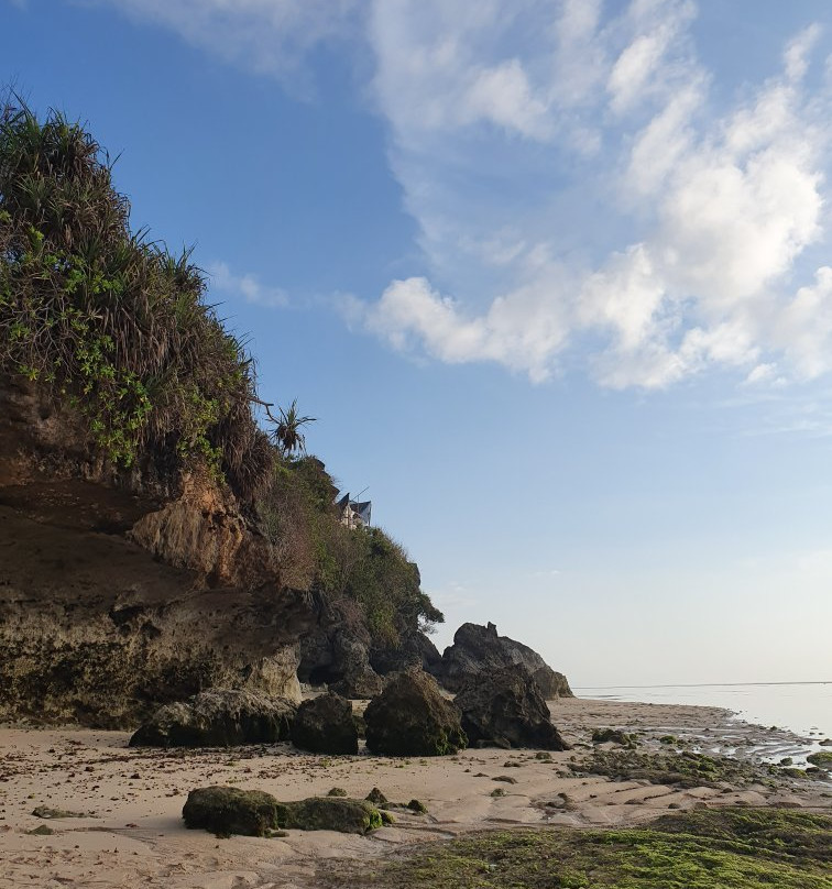 努沙杜瓦格格海滩景点图片