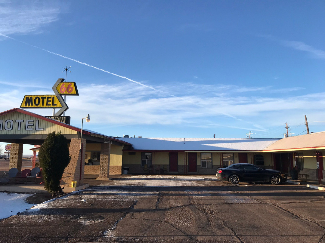 66 Motel主图
