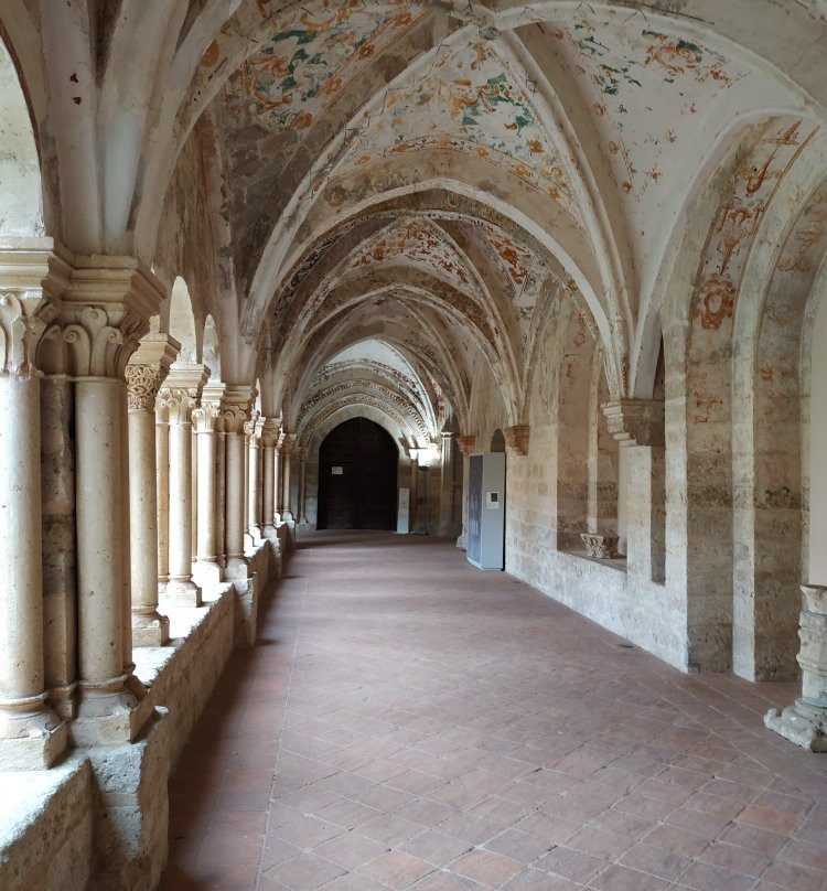 Monasterio De Santa Maria De Valbuena景点图片