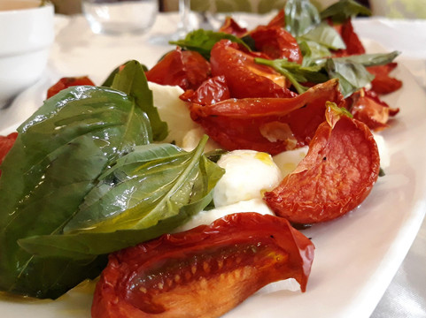 Albanian Culinary Experience-地拉那必去景点