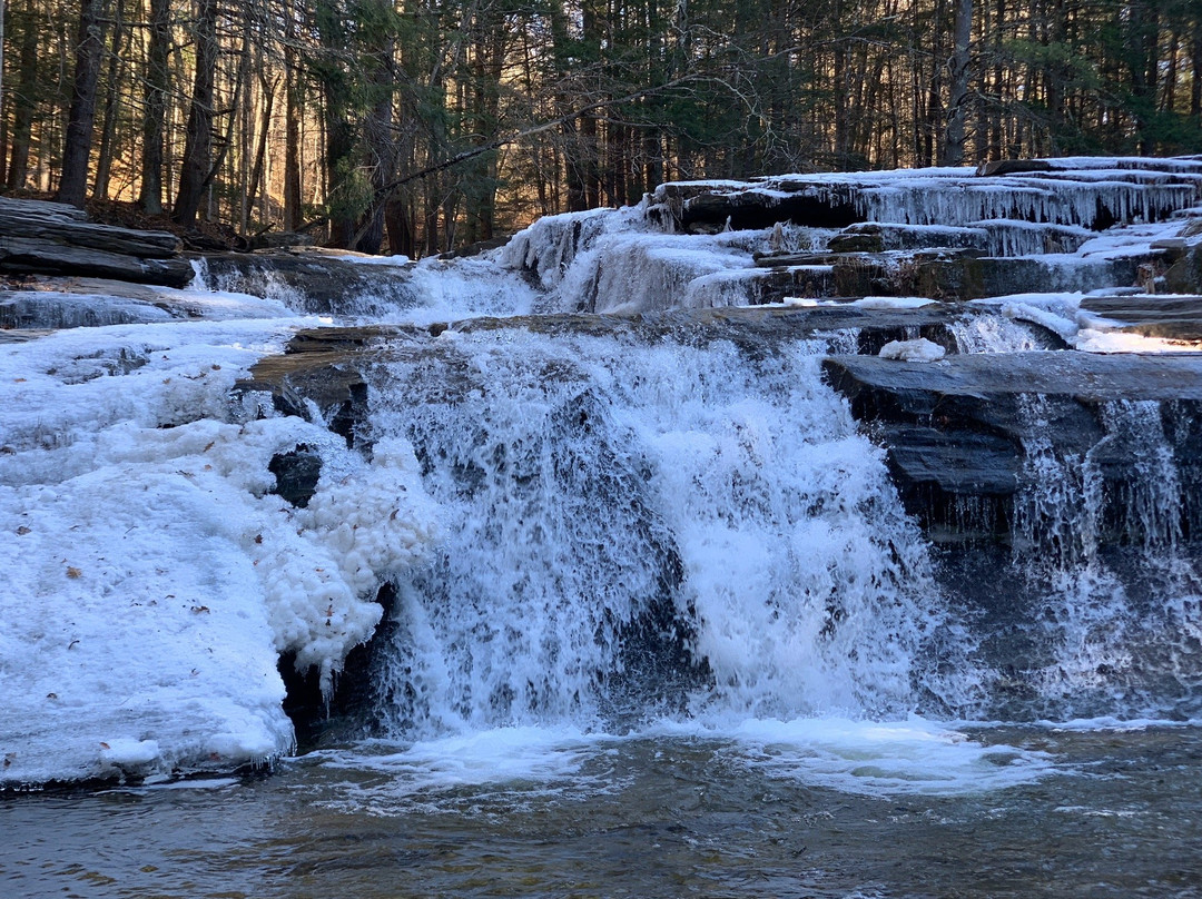 Umapchene Falls Park景点图片