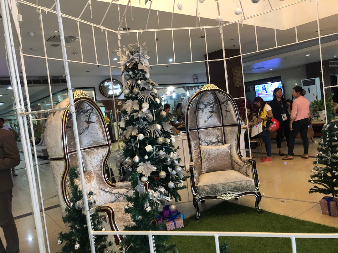 埃森西亚酒店主图