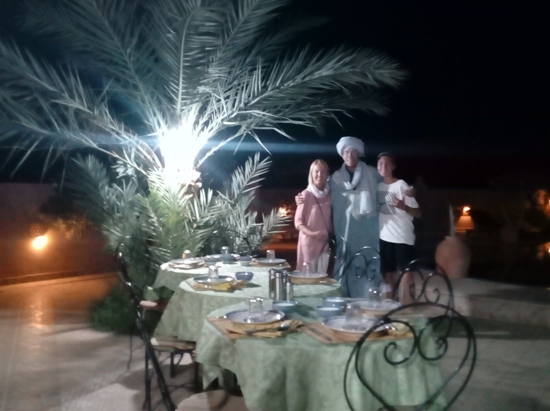 里亚德内兹赫酒店主图