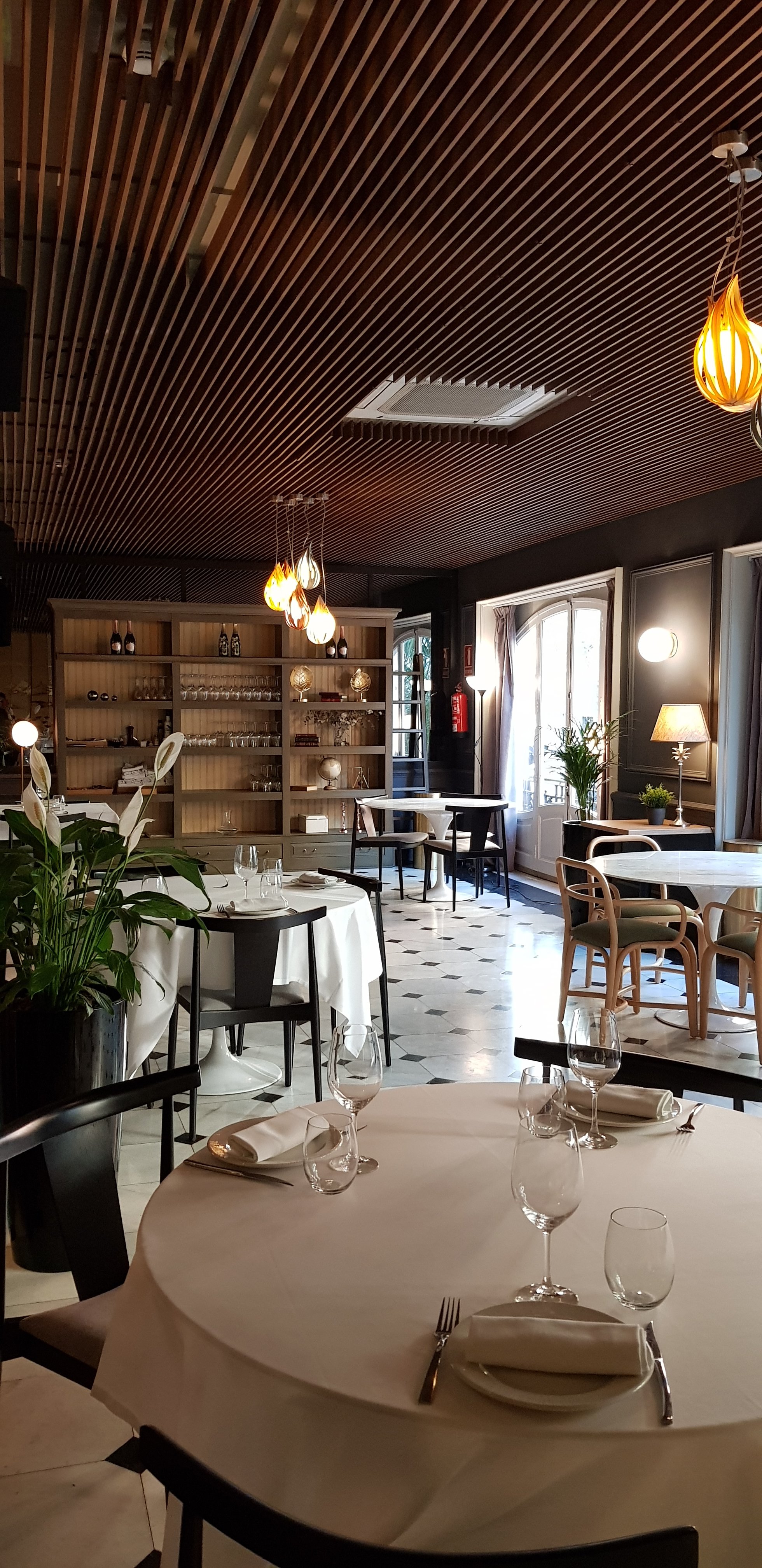 One Shot Reina Victoria-餐饮