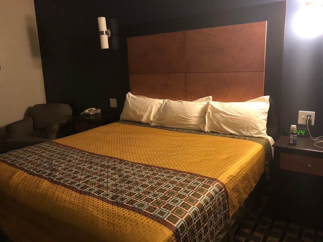 Homegate Inn and Suites主图