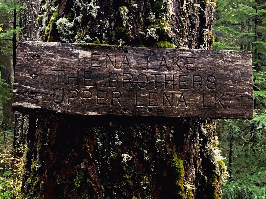 Lena Lakes景点图片