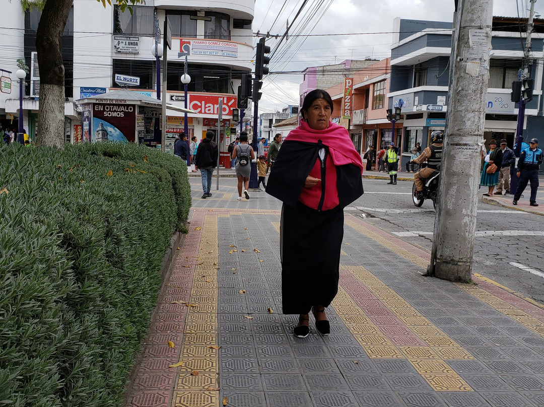 Iglesia El Jordan-奥塔瓦洛必去景点