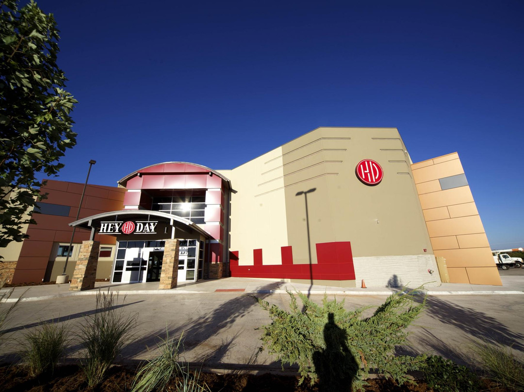 HeyDay Entertainment-诺曼必去景点