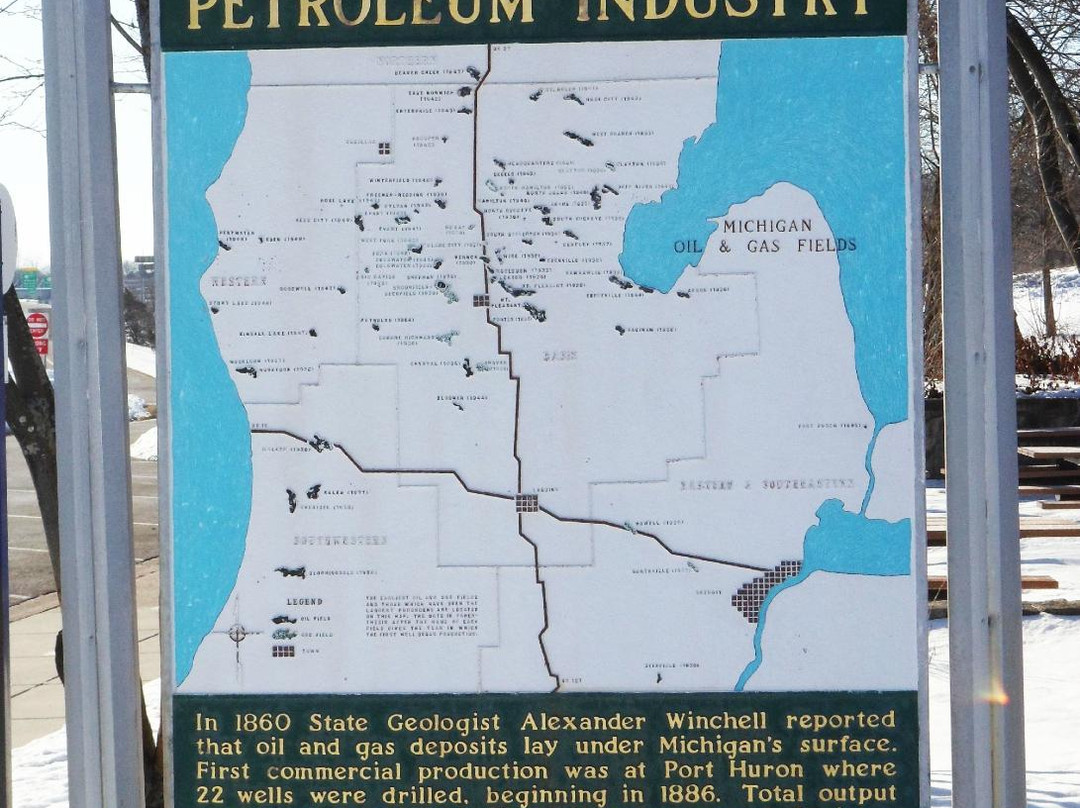 Michigan's Petroleum Industry Historical Marker景点图片