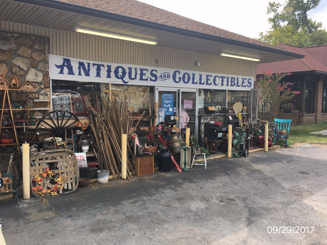 Parkway Antiques & Collectibles-塞维尔维尔必去景点