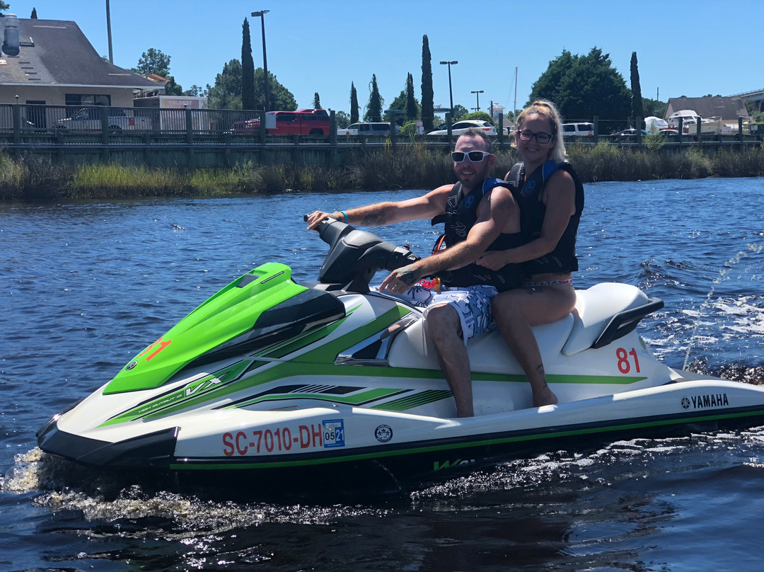 Action Water Sportz-美特尔海滩必去景点