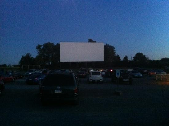 Newburg旅游景点-Cumberland Drive In Theater