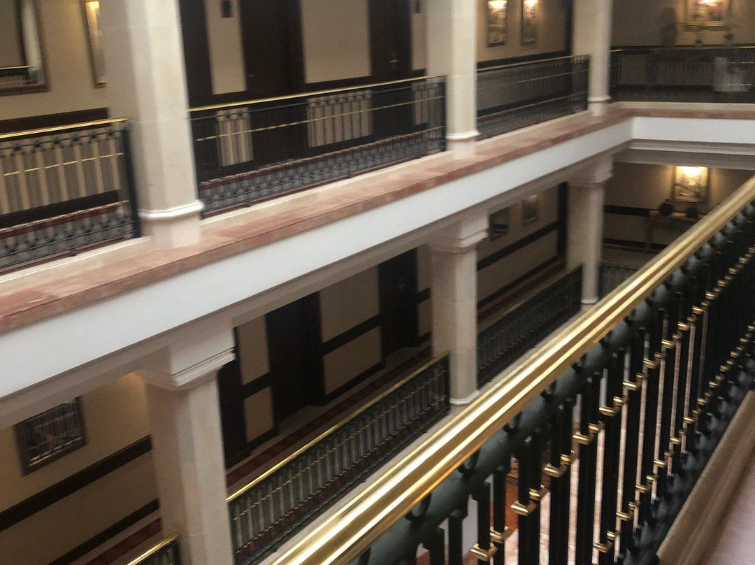 坎迪多酒店主图