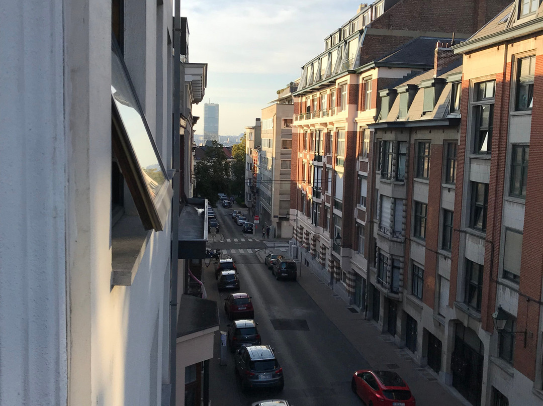 Hotel Neufchatel主图