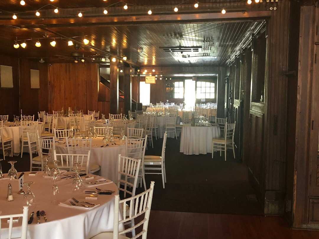 Pumpelly House Estate主图