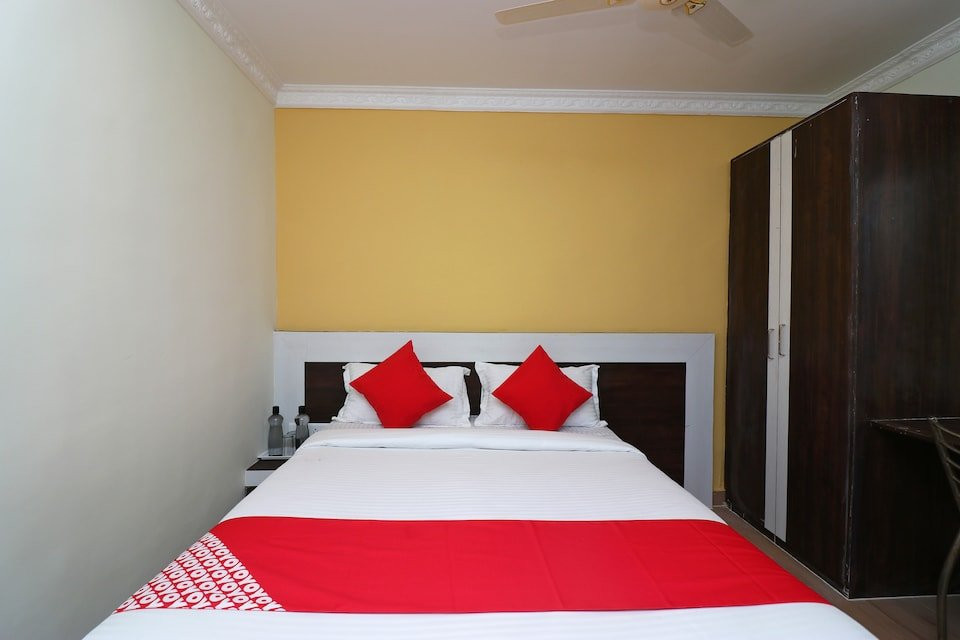 OYO 27602 Hotel Green Space主图