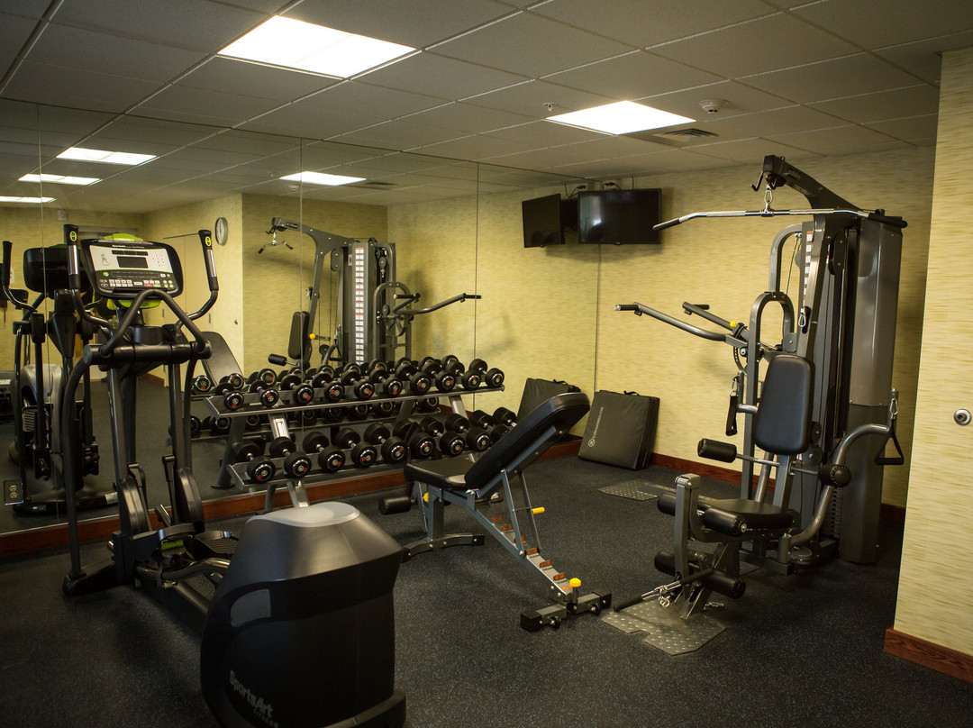 Holiday Inn Express & Suites Milford By IHG主图