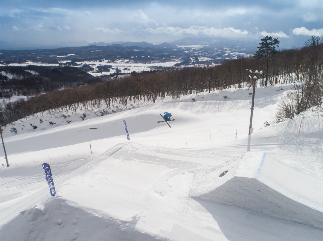 Hoshino Resorts Nekoma Mountain-盘梯町必去景点