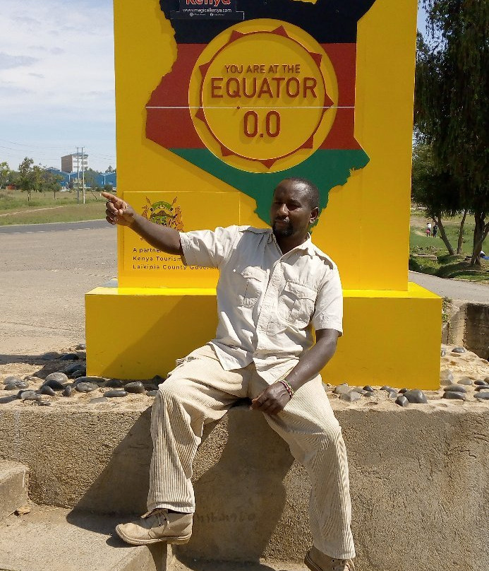 Equator Marker-南由基必去景点