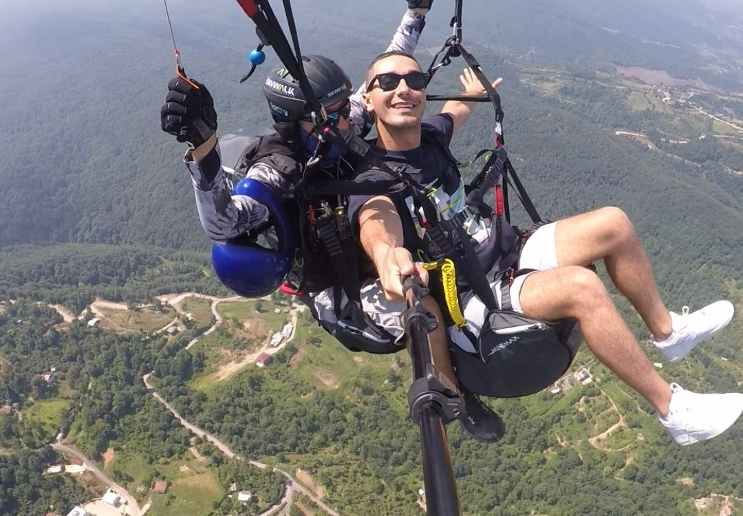 Breeze Paragliding - Kartepe Yamac Parasutu景点图片