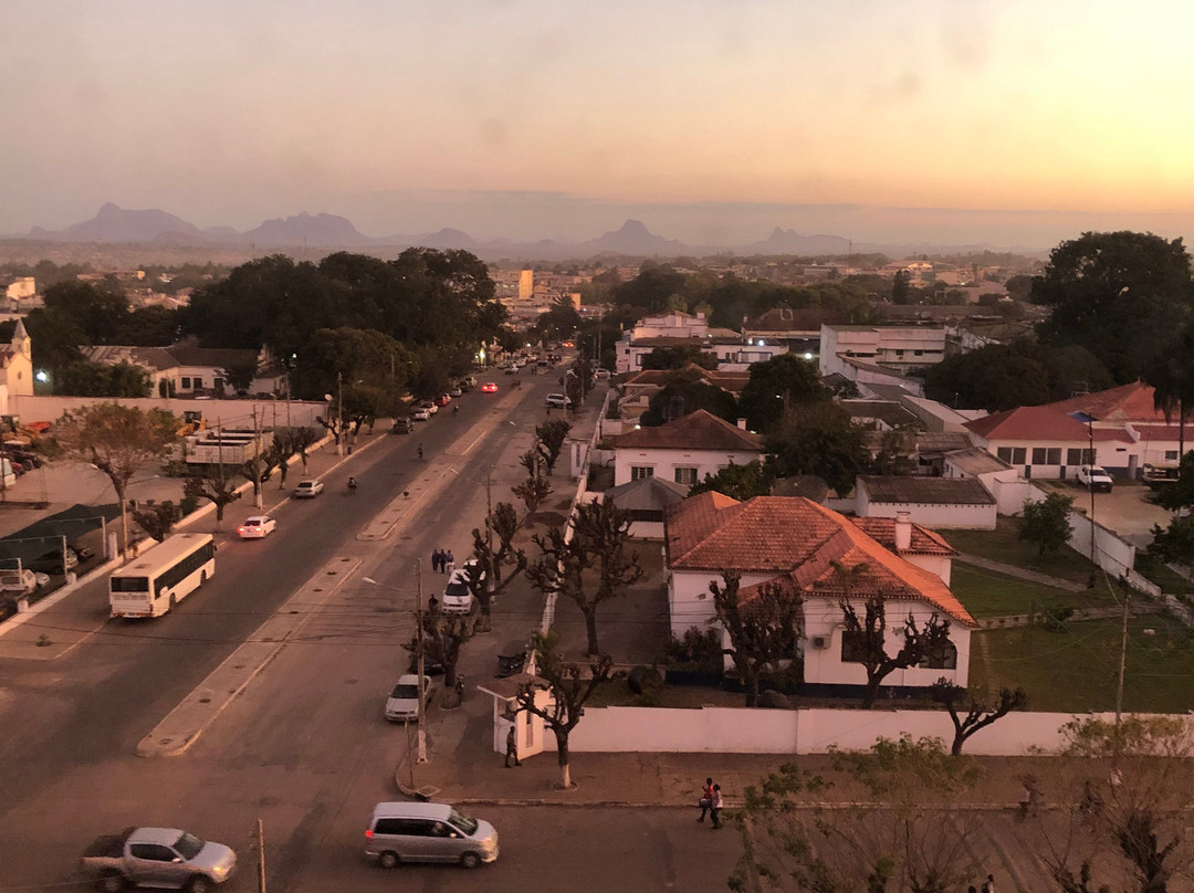 吉拉索尔楠普拉酒店主图