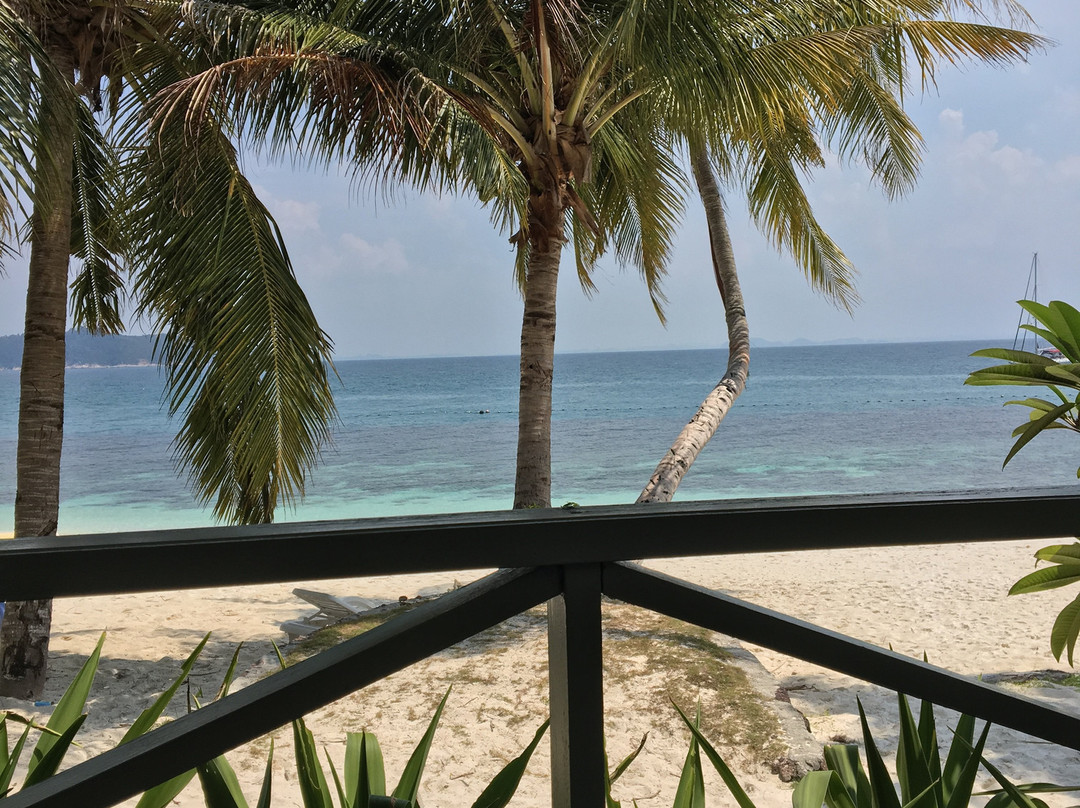 拉瓦岛度假村主图