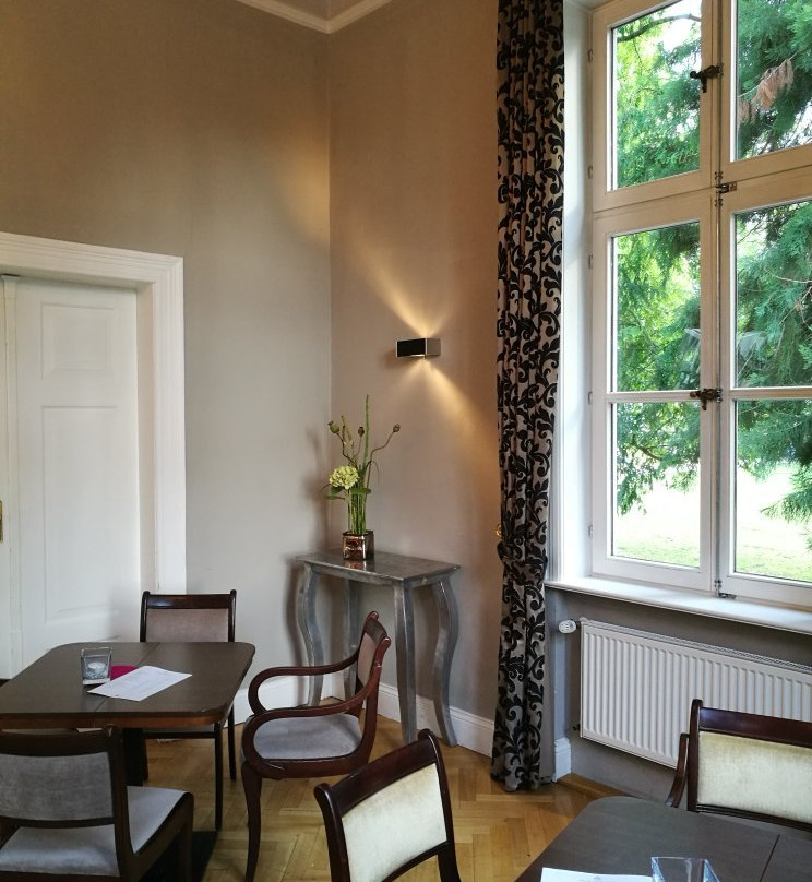 Schloesschen im Kur主图