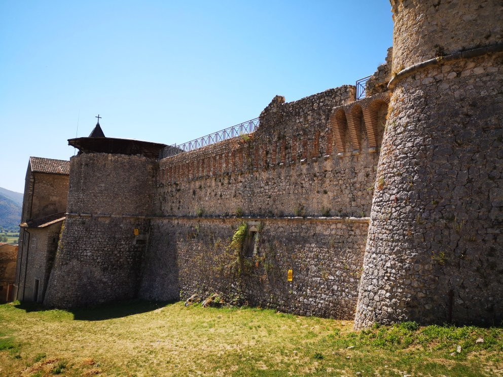 Castello Orsini景点图片