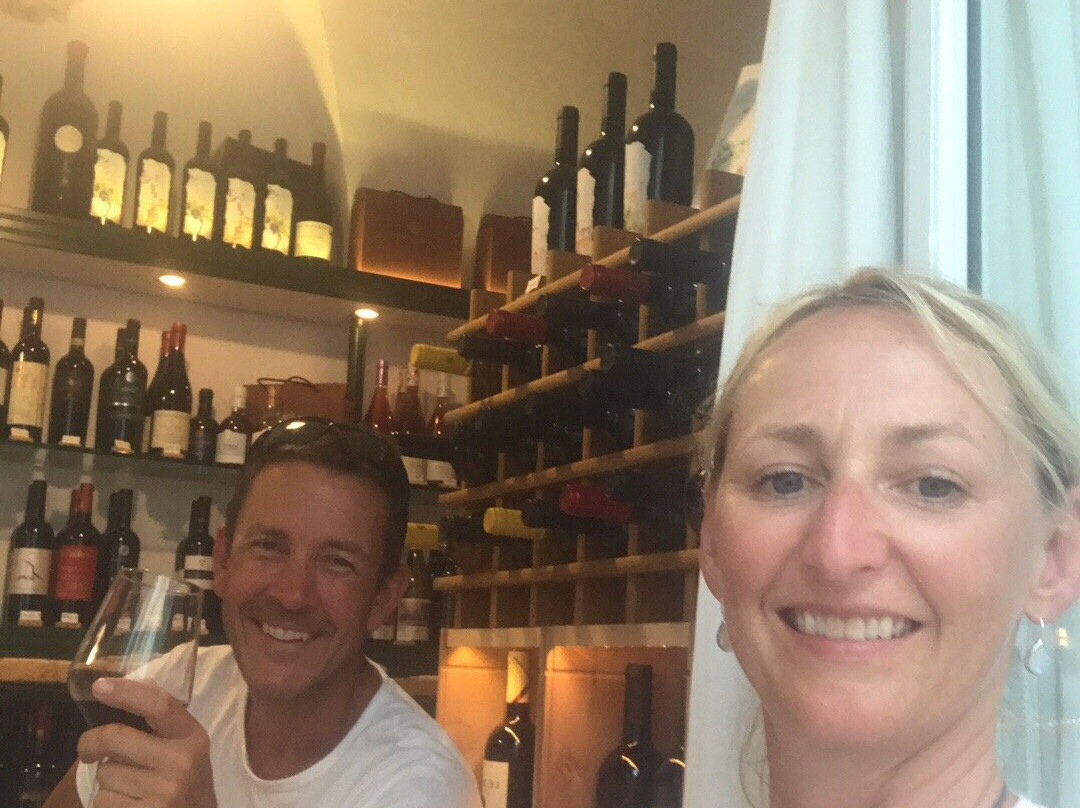 Typicus-奥斯图尼必去景点