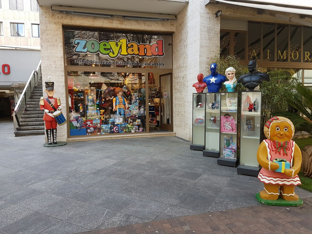 Zoeyland-卢加诺必去景点