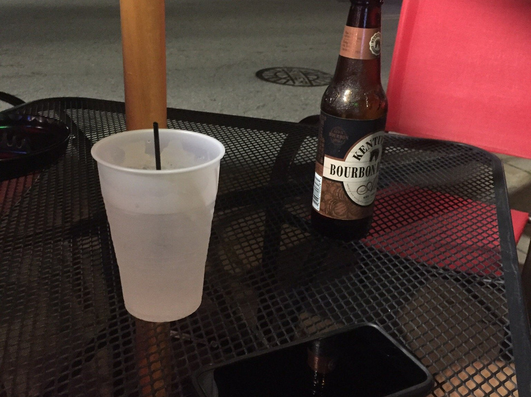 Mainstrasse Village Pub-卡温顿必去景点