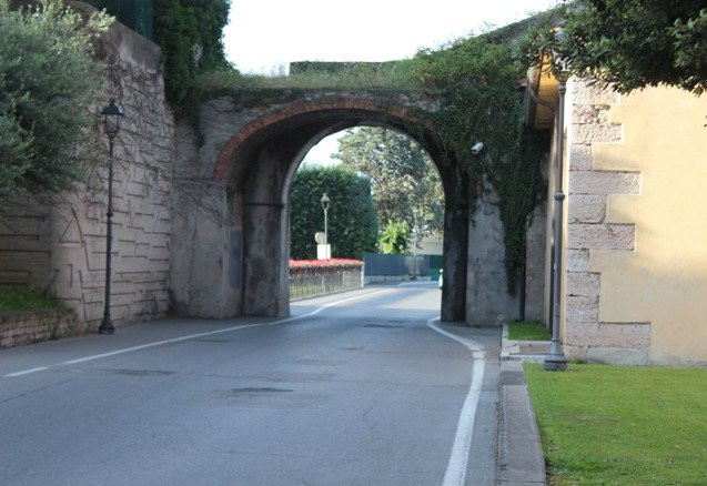 Porta Verona a Peschiera del Garda景点图片