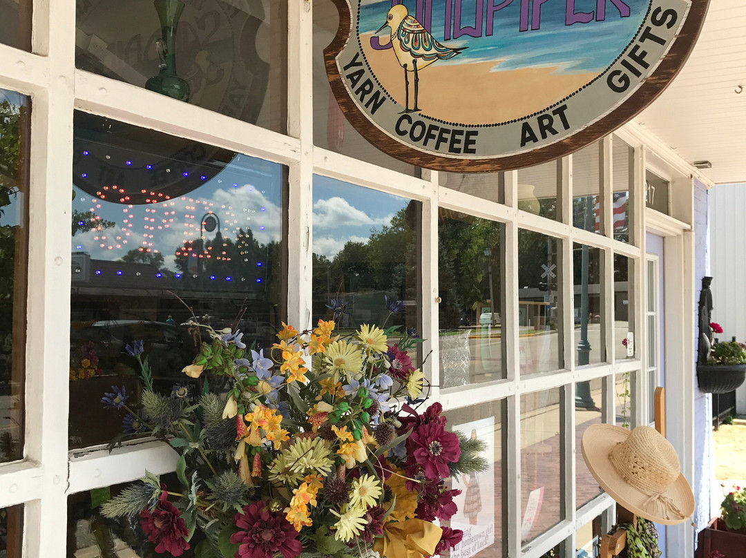 The Sandpiper-Bridgman必去景点