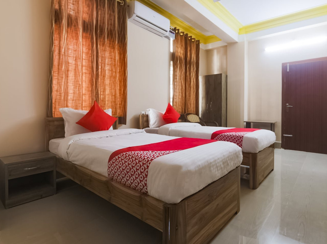 OYO 22435 Ramdhenu Homes主图