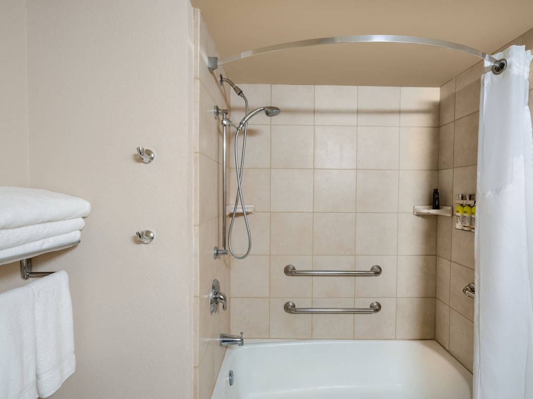 Holiday Inn Express Building 308主图