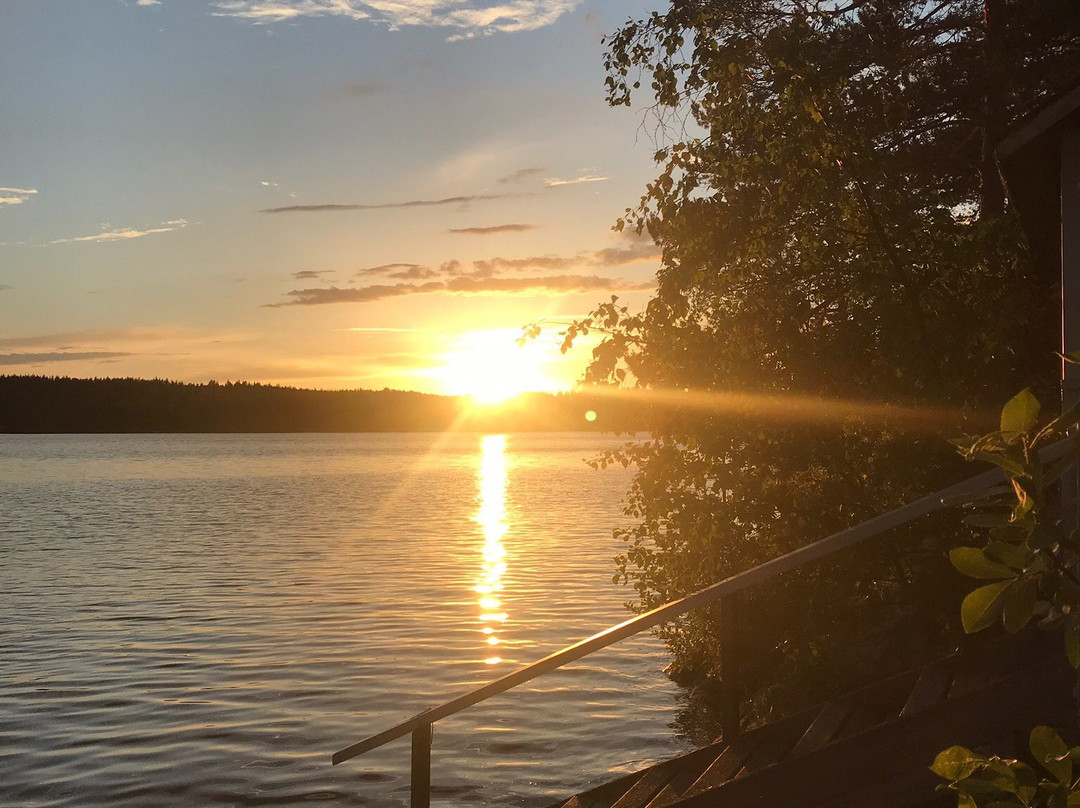 Antinkallio Lakeside Cape
