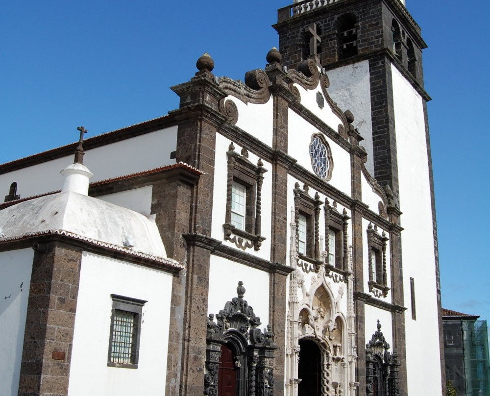 蓬塔德尔加达旅游景点-Igreja Matriz de São Sebastião