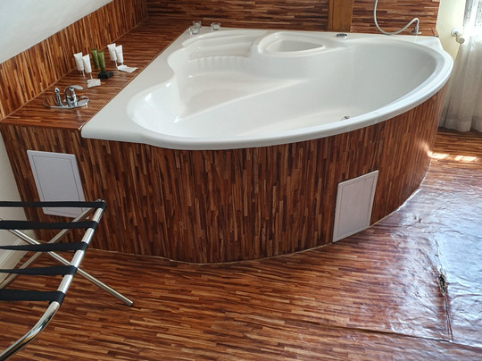 派特罗恩时尚酒店