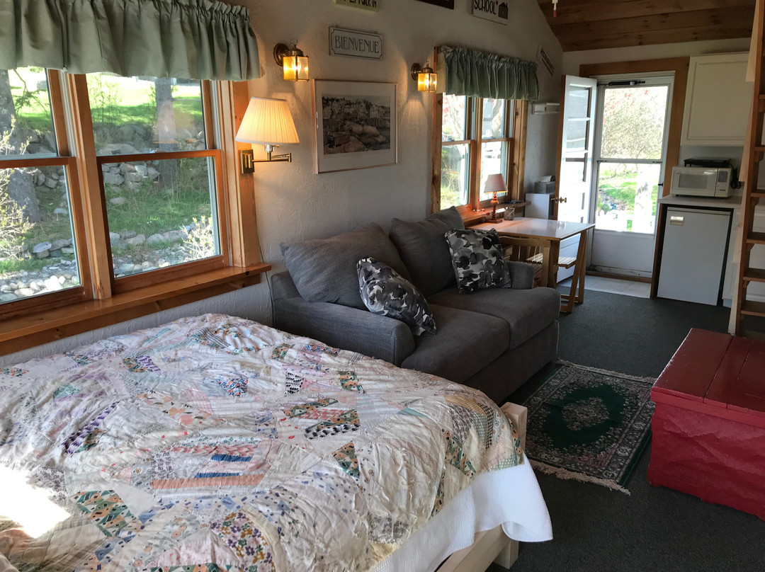 Pres du Port Bed and Breakfast主图