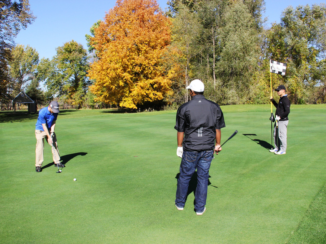 Chomonix Golf Course-Lino Lakes必去景点