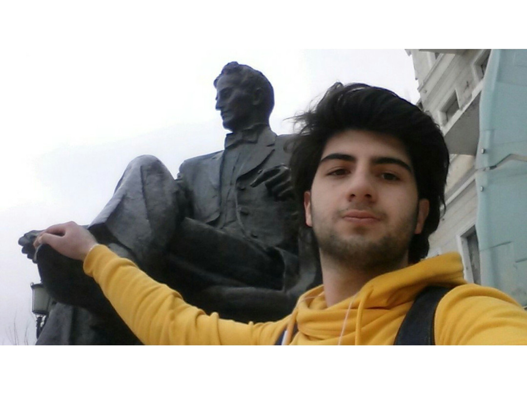Nicola Tesla Monument-巴库必去景点