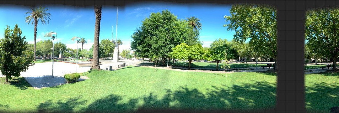 Plaza Dardo Rocha景点图片