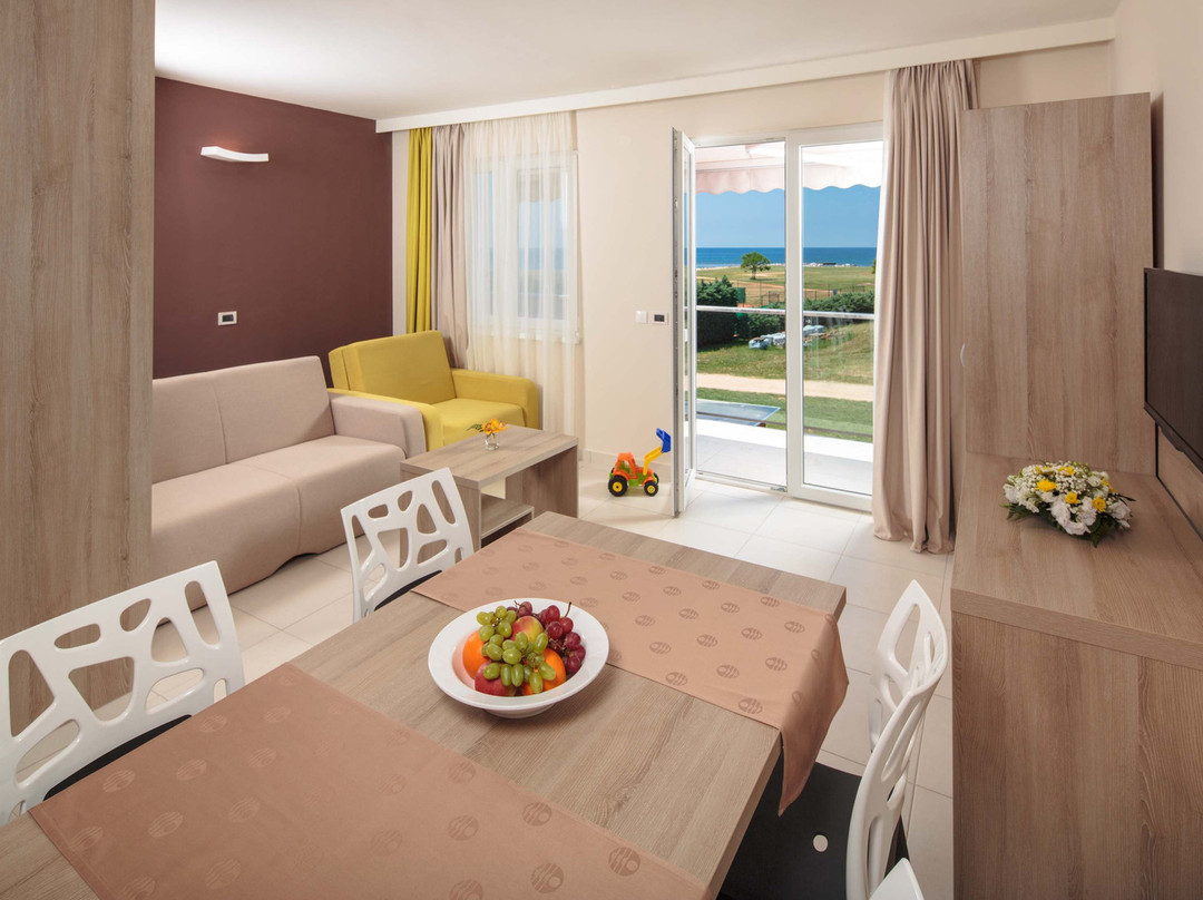 Apartments Katoro Plava Laguna主图