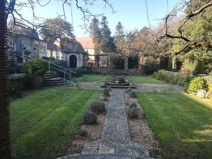 Broadway Park Hotel主图