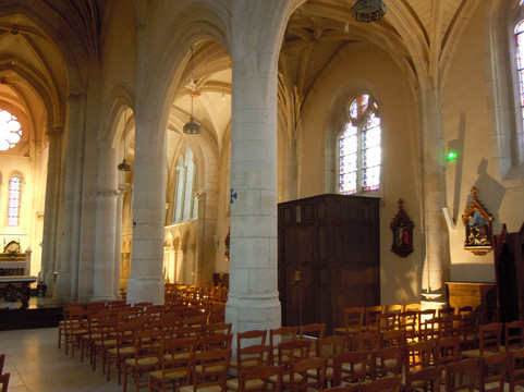 Eglise Saint-Pierre-Saint-Paul-Sarcelles必去景点
