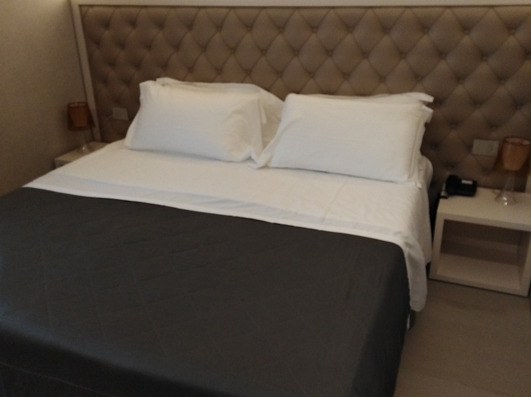 卡弗尔酒店主图