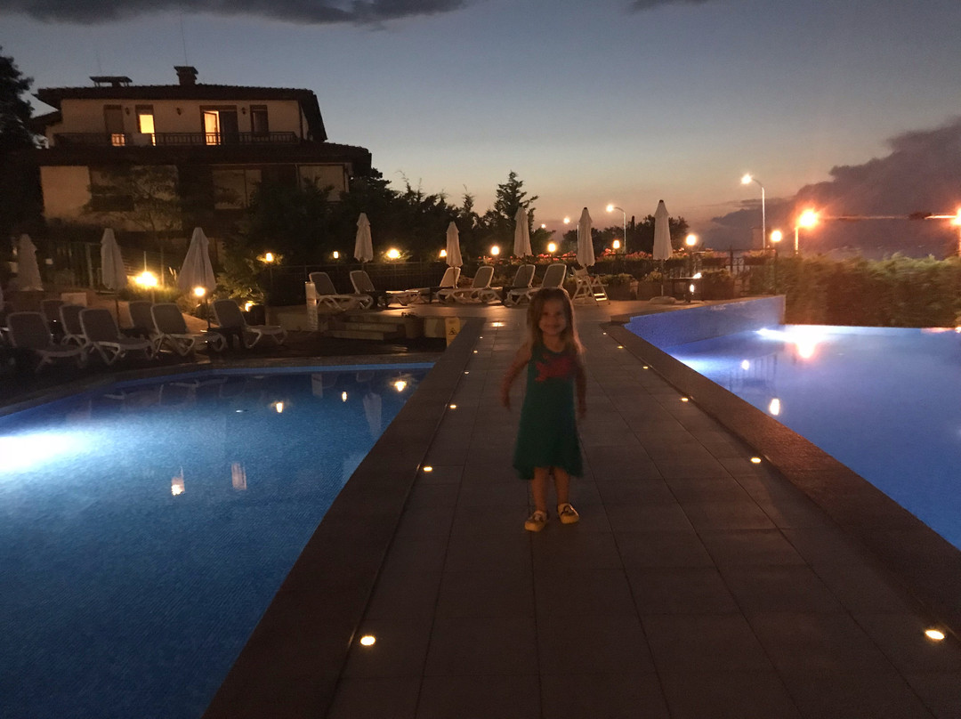 Santa Marina Holiday Village主图
