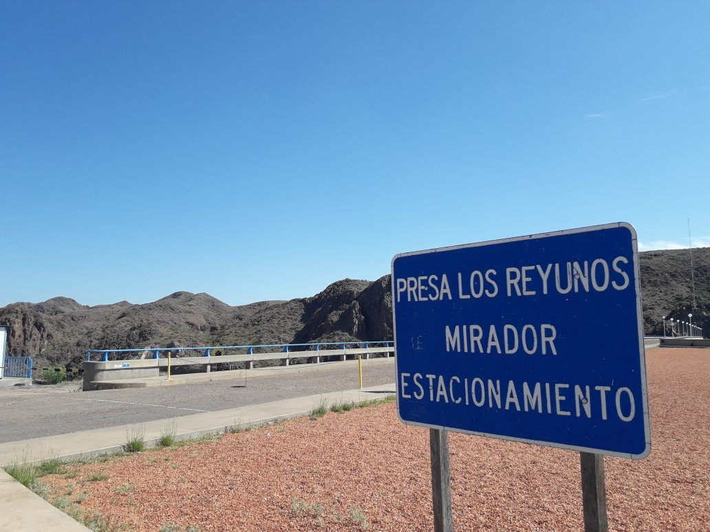 Los Reyunos Dam景点图片