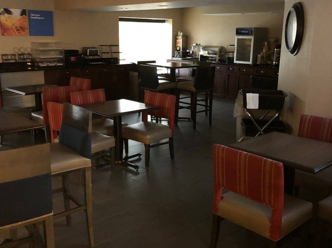 Comfort Inn Grand Rapids Airport主图