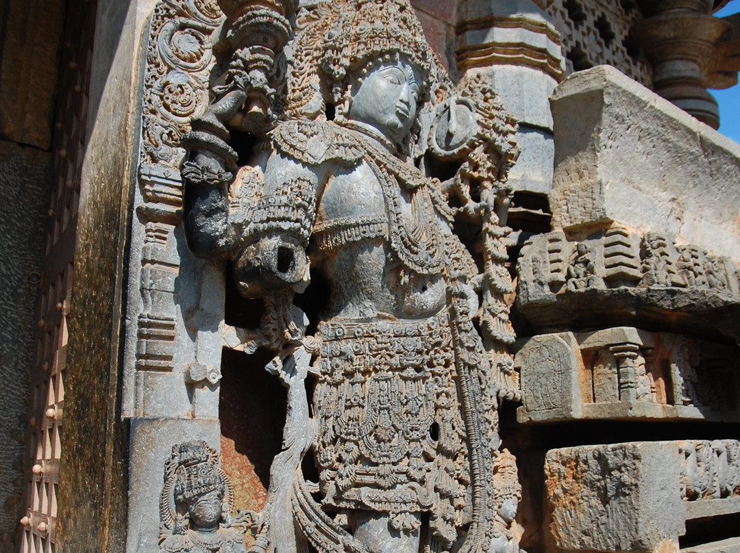 Hoysaleswara Temple景点图片
